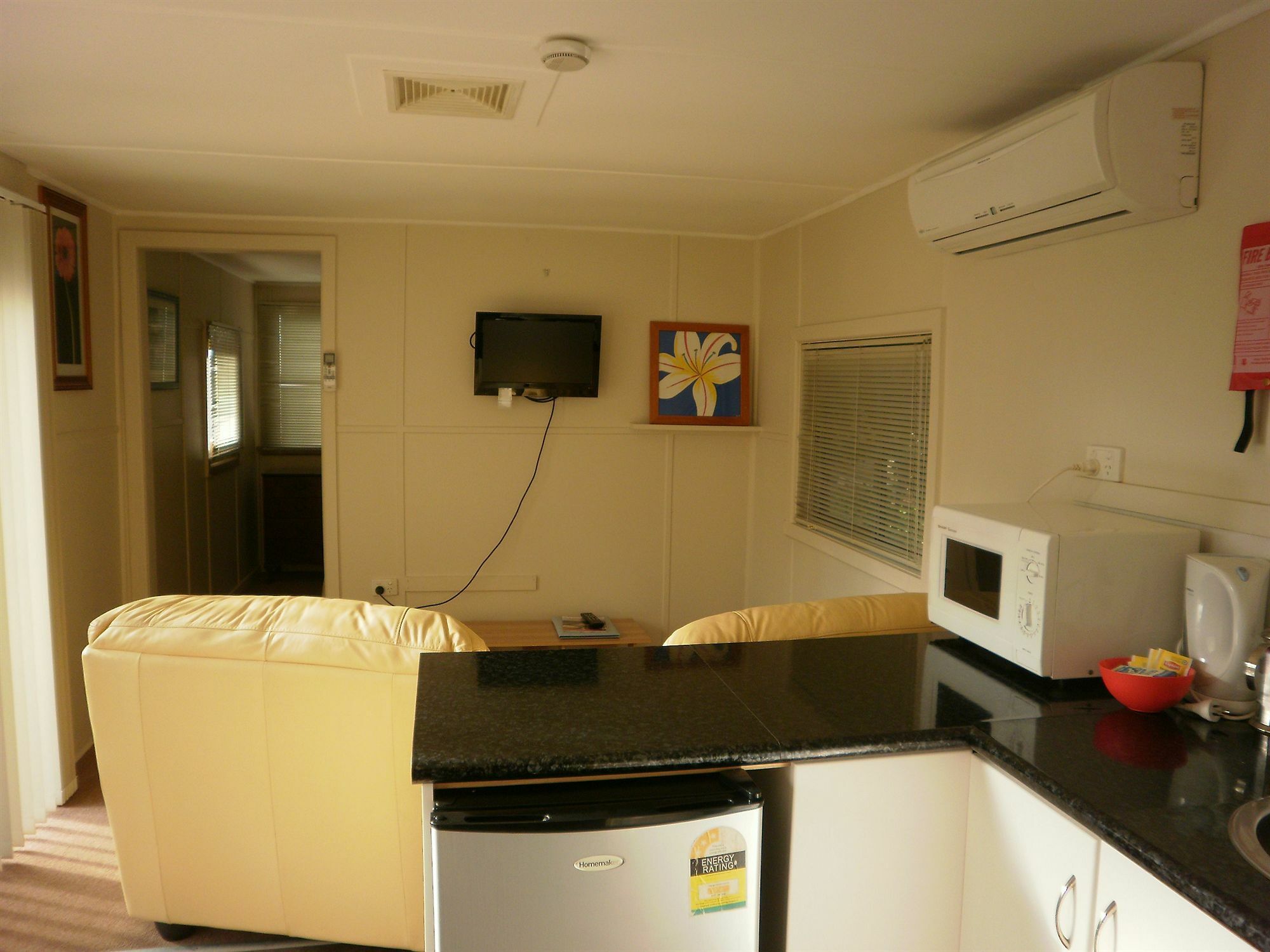 Kickback Cottages Lakes Entrance Exteriör bild