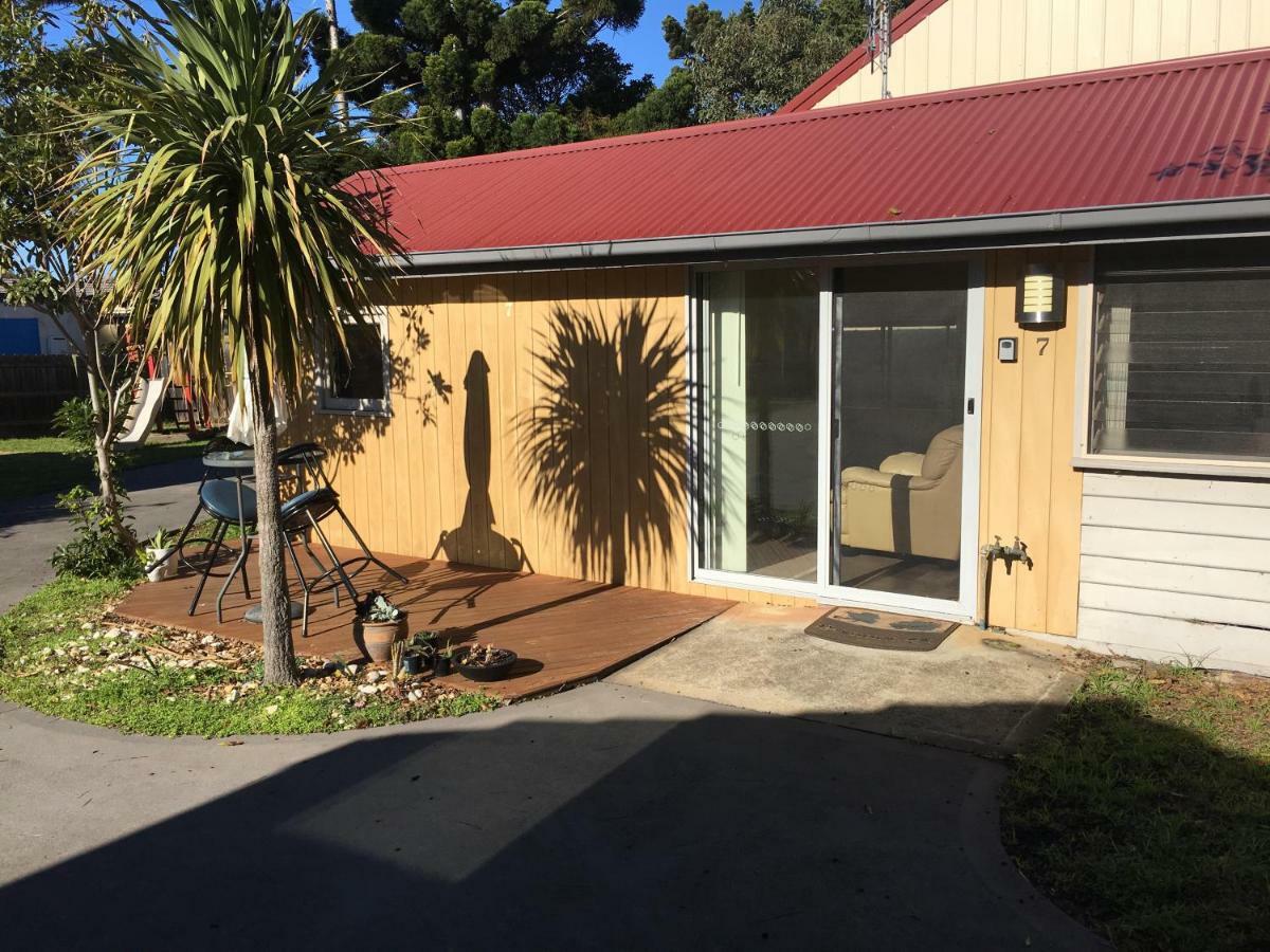 Kickback Cottages Lakes Entrance Exteriör bild