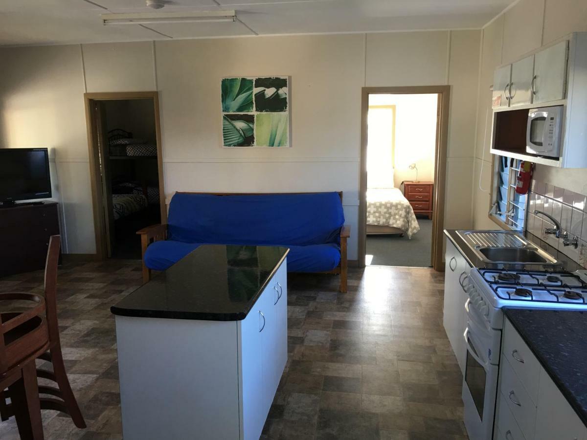 Kickback Cottages Lakes Entrance Exteriör bild